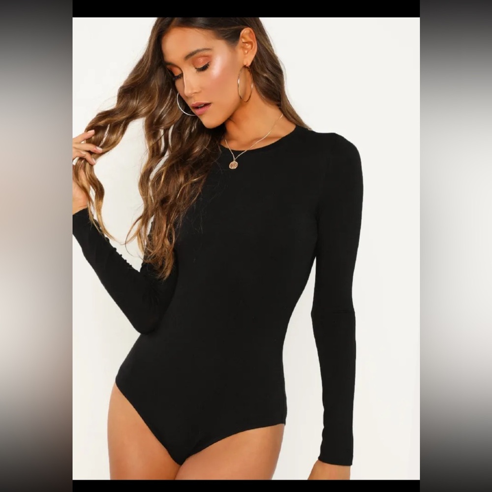 SHEIN BAE Solid Long Sleeve Cheeky Bodysuit // Size: Medium // Color: Black